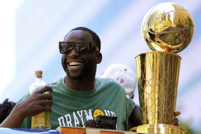 开云-格林休赛期火力全开 花式嘲讽令KD莫兰特语塞